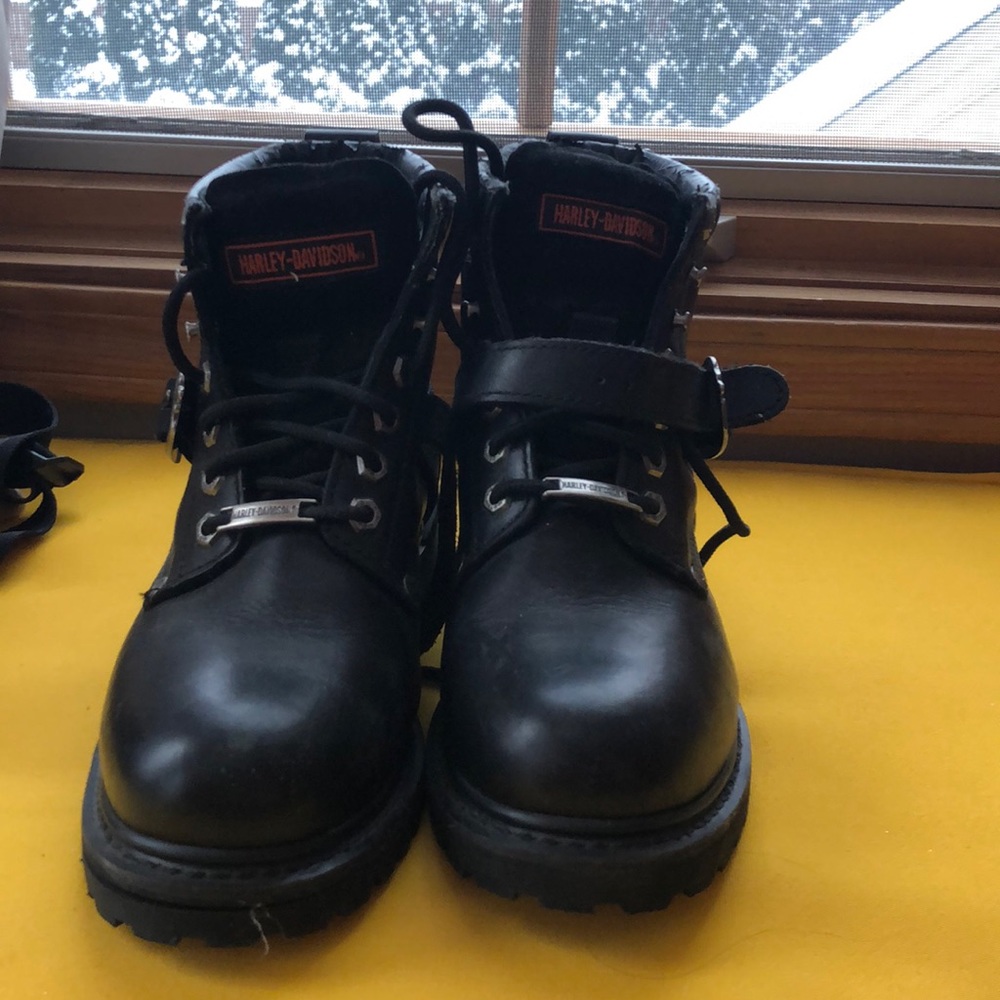 Women’s Harley Davidson boots